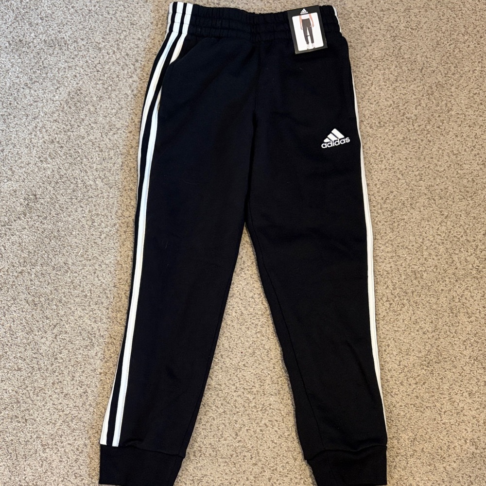 NWT Adidas Black Jogger Sweatpants, 8.
